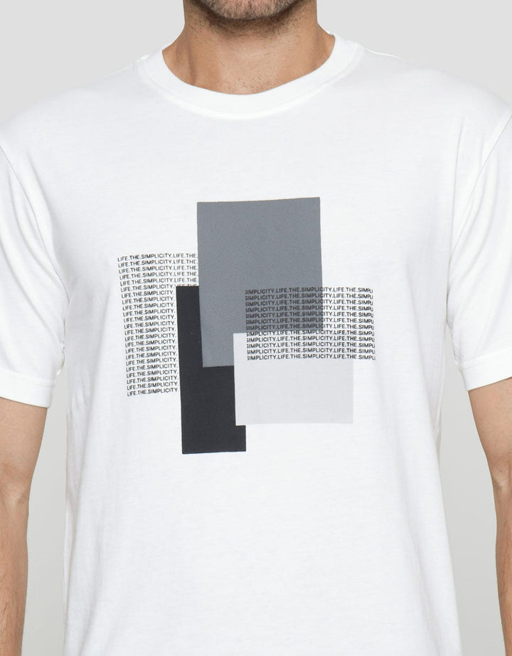 Details Print Square Kaos Lengan Pendek Pria