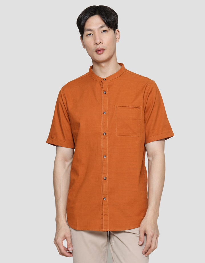 Lois Kemeja Koko Plain Pria