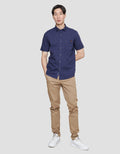 Lois Single Pocket Kemeja Lengan Pendek Pria