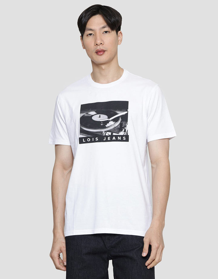 Lois Phonograph Print Kaos Lengan Pendek Pria