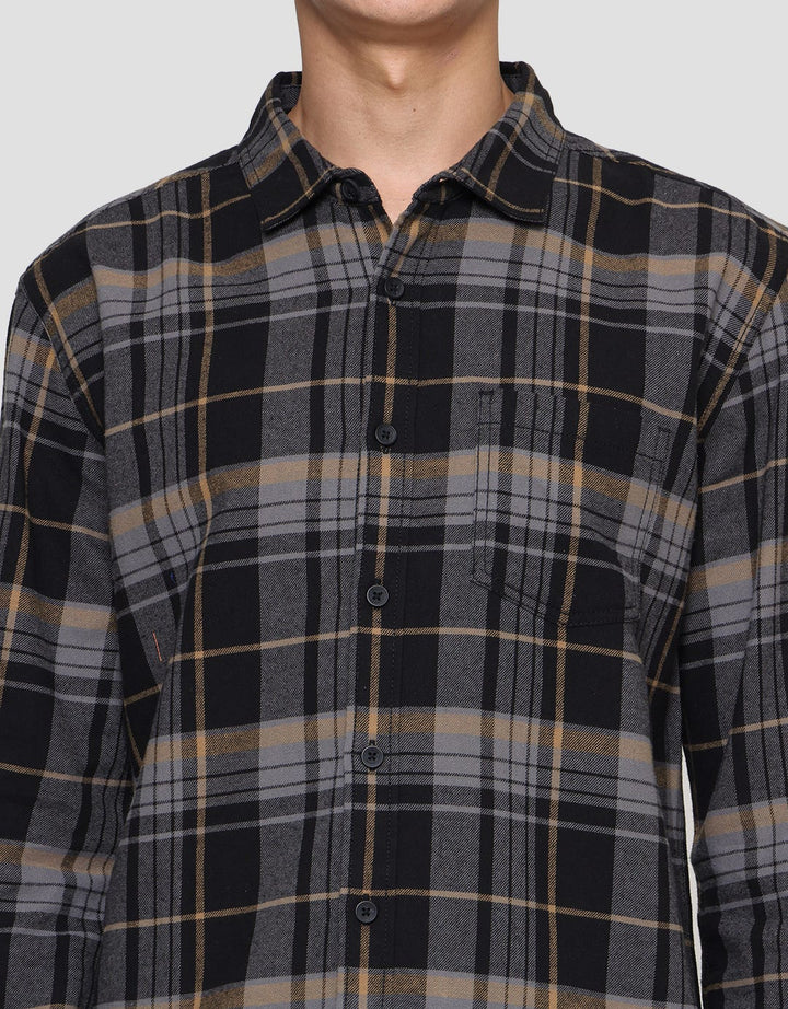 Nevada Kmls063 Checked Flannel Kemeja Pria