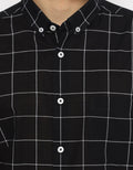 Izzue Kemeja Basic Twill Kotak
