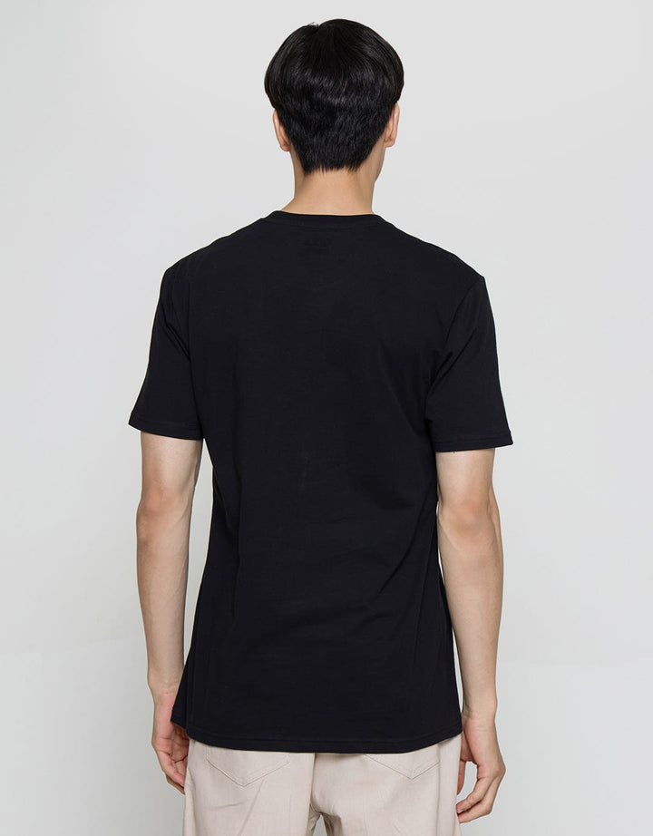 Cole Wording Forest Print Kaos Pria