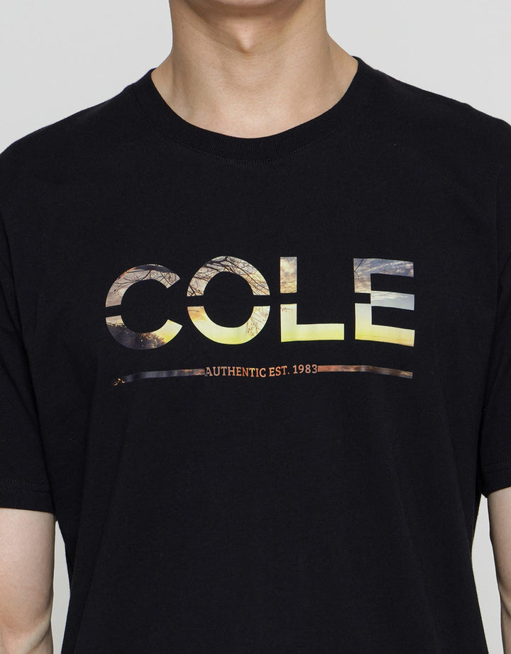 Cole Wording Forest Print Kaos Pria