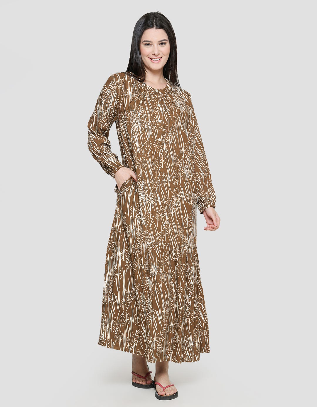 St. Yves Maxi Dress Cut Lines Lengan Panjang Wanita