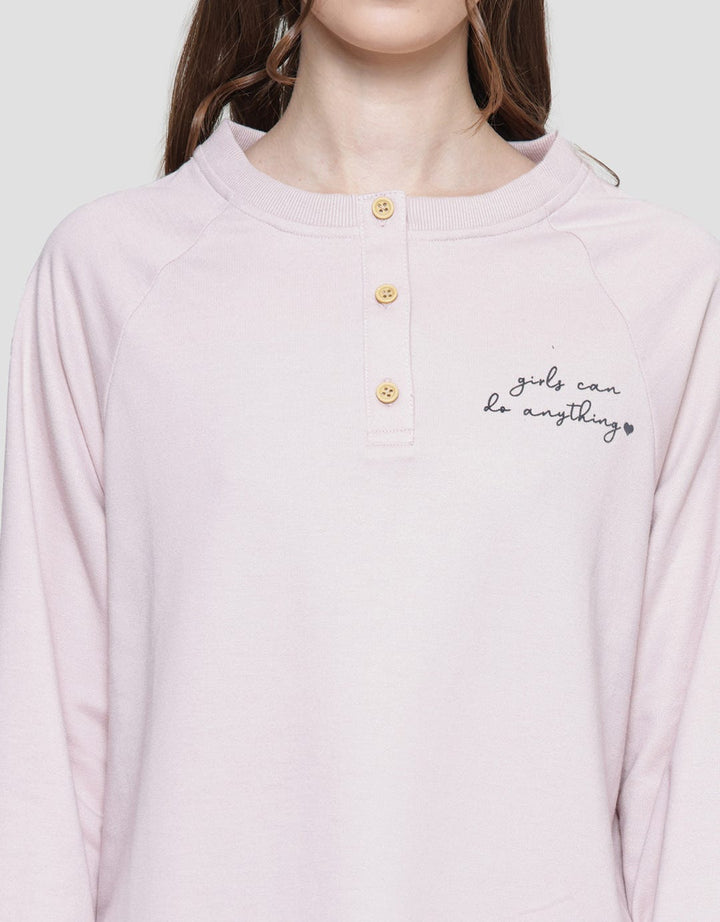 Nevada Can Do Anything Sweater Wanita