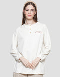 Nevada Can Do Anything Sweater Wanita