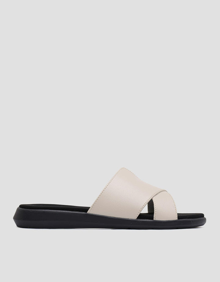 St. Yves Unique Cross Strap Sandal Slip On Wanita
