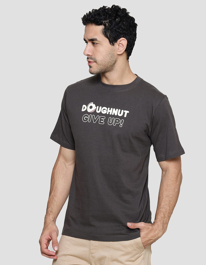 T Zone Wording - Doughnnut Give Up Men's Short Sleeve T-Shirt