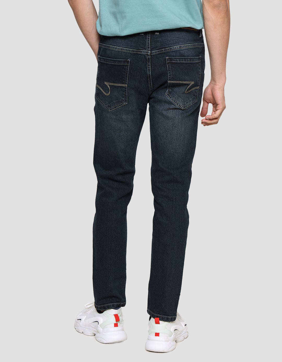 Cole Basic Spray Whisker Slim Celana Panjang Denim Pria