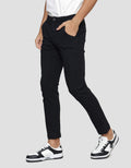 Cole Basic Denim Slim Celana Pria