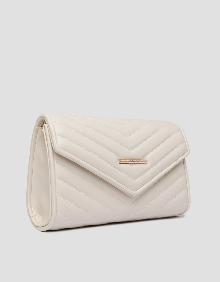 Connexion Petunia2 Chain Quilted Clutch for Women