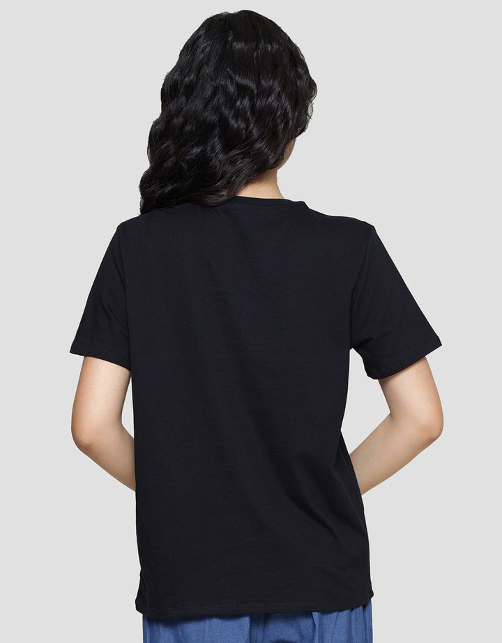 Nevada Cute Anime Kaos Wanita