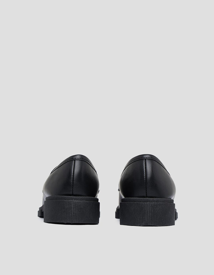 Laviola Chain Sepatu  Mocassin Wanita