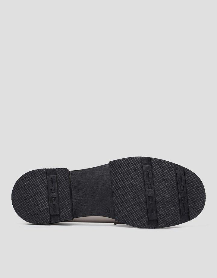 Laviola Chain Sepatu  Mocassin Wanita