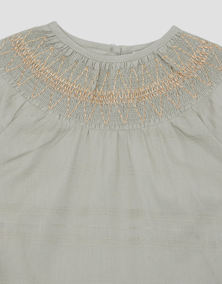 Pipiniko Smock Gold Thread Blouse Short Sleeve Girls