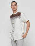 Cole Koko Lengan Pendek Pria Print Dada