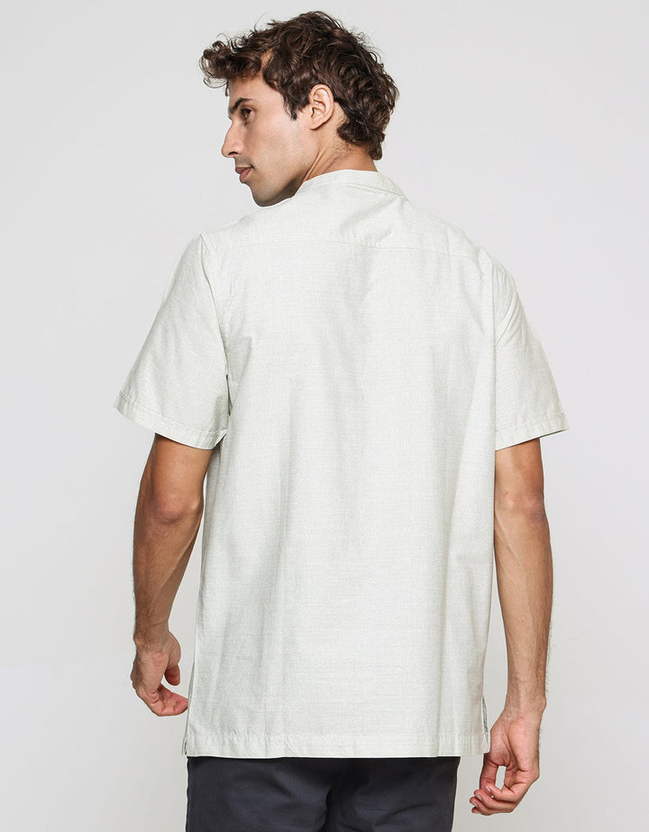 Cole Chest Print Baju Koko Pria