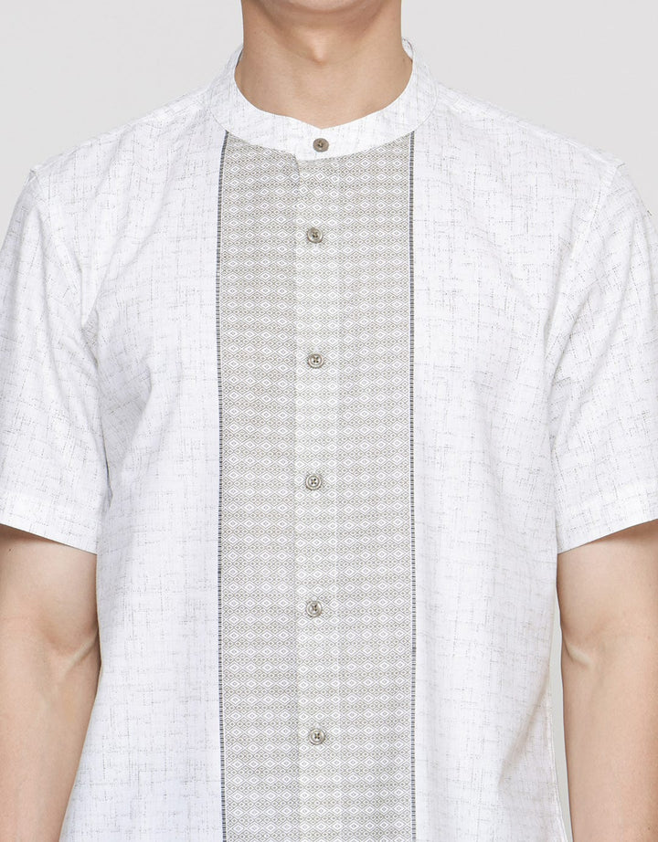 Cole Side Door Baju Koko Pria