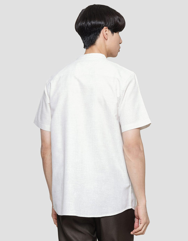 Cole Koko Lengan Pendek Yarndyed Dada Pria