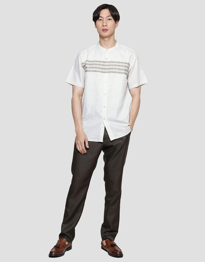 Cole Koko Lengan Pendek Yarndyed Dada Pria