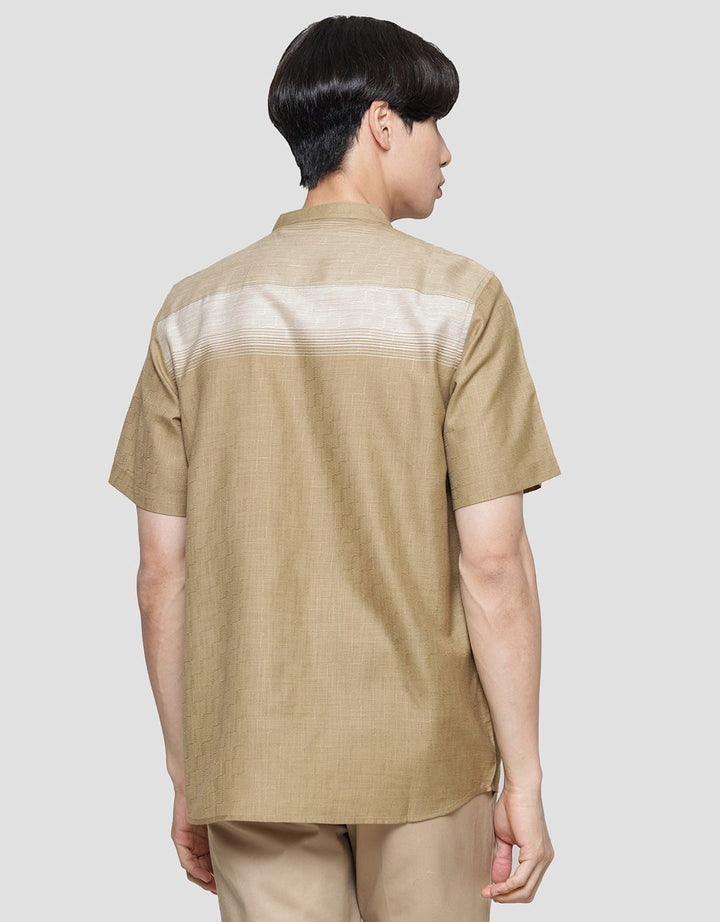 Cole Koko Lengan Pendek  Pria Yarndyed Dada Gradasi