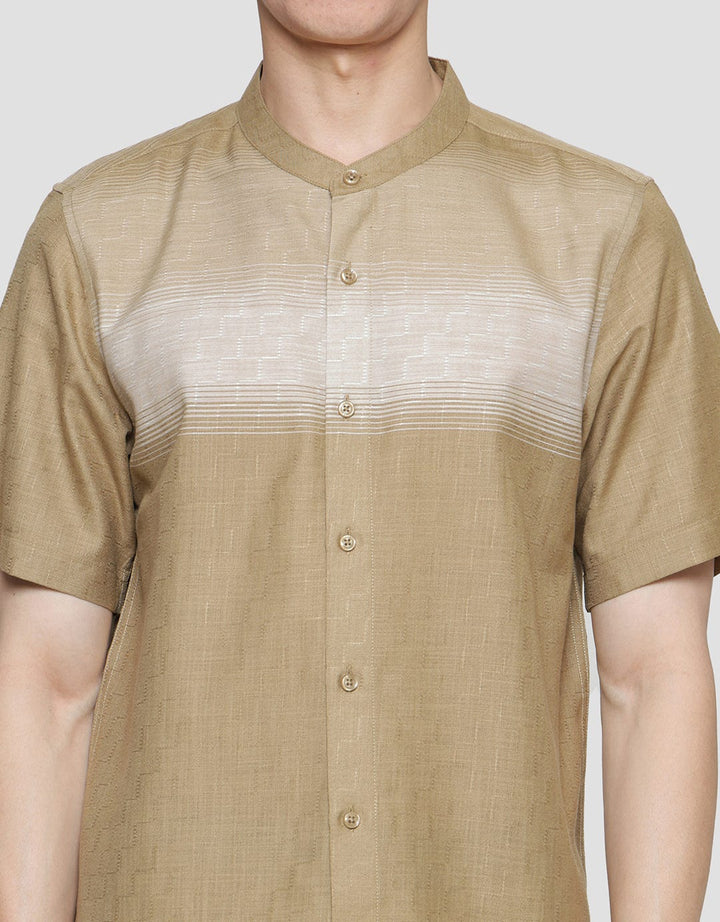 Cole Koko Lengan Pendek  Pria Yarndyed Dada Gradasi