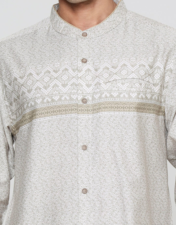 Cole Koko Lengan Panjang Pria Print Dada