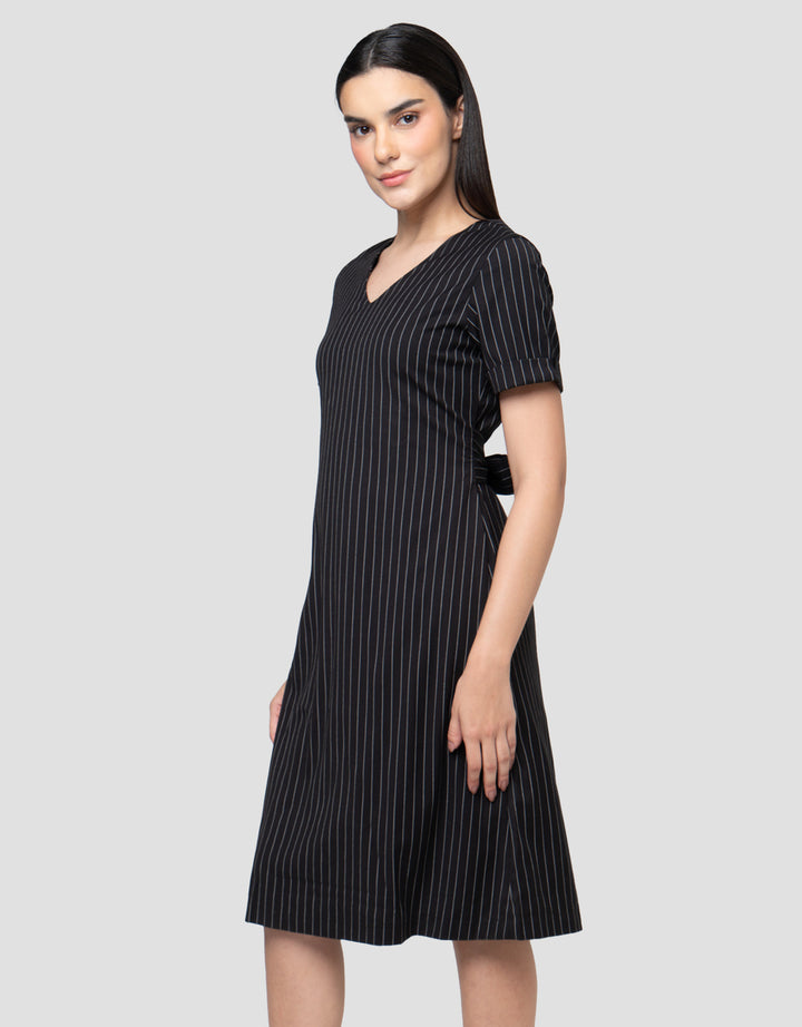 Cardinal Femme Print Stripes Dress Wanita