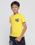 Character Batman Pose Print Kaos Anak Laki-laki