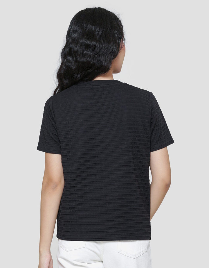 Connexion V Nect Texture Kaos Wanita