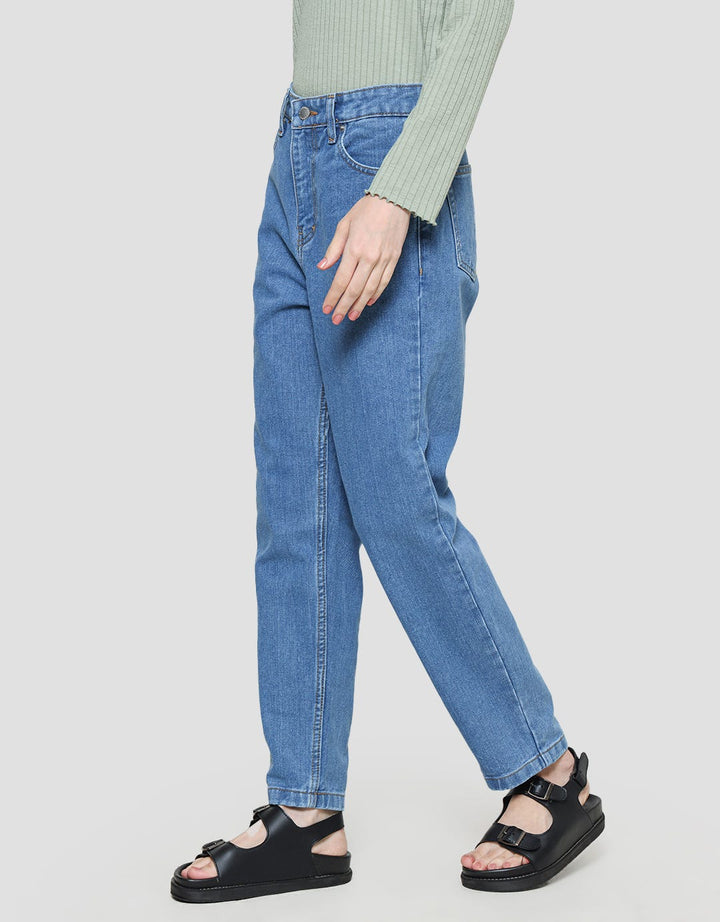 ConnexionCelana Panjang Denim Mom Cut Wanita