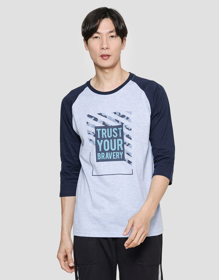 T Zone Kaos Raglan 3/4 Pria Theme Camou - Trust Your Bravery