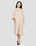 St. Yves Patch Neck Kafthan Big Sleeve Wanita