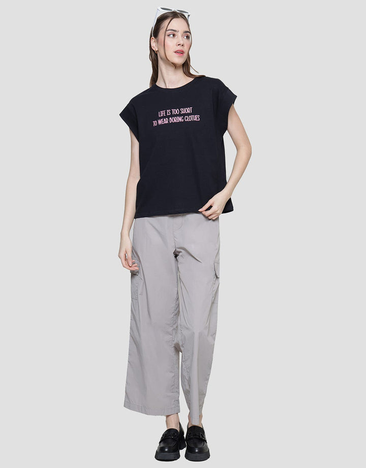 Nevada Print Life Is Too Short Kaos Lengan Pendek Wanita