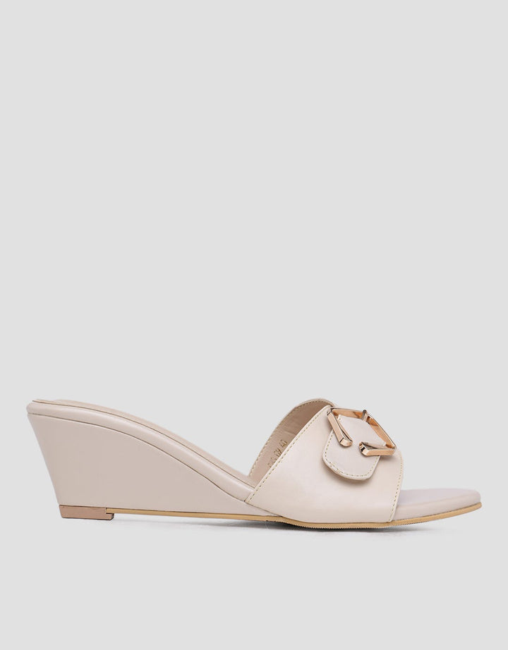 Connexion Buckle Strap Sandal Wedges Wanita