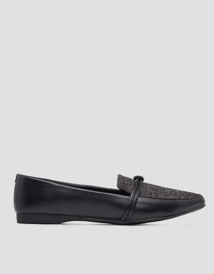 Connexion Pointed Sepatu Ballerina Wanita