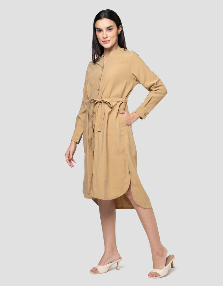 Cardinal Femme Detail Tali Dress Wanita