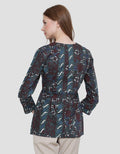 Arjuna Weda Blouse Batik Sawat Kawung Cap Wanita
