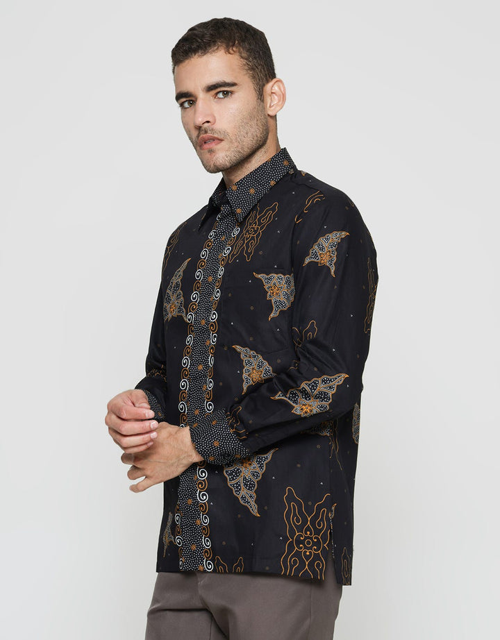 Arjuna Weda Kemeja Body Fit Batik Megamendung Keongan Pria