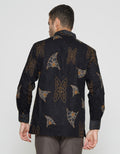 Arjuna Weda Megamendung Keongan Batik Body Fit Shirt for Men