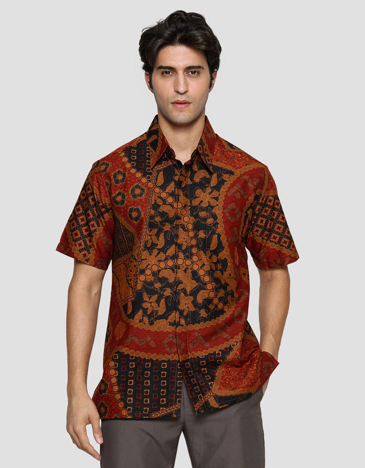 Arjuna Weda Hem Body Fit Batik Modern 30 Pria