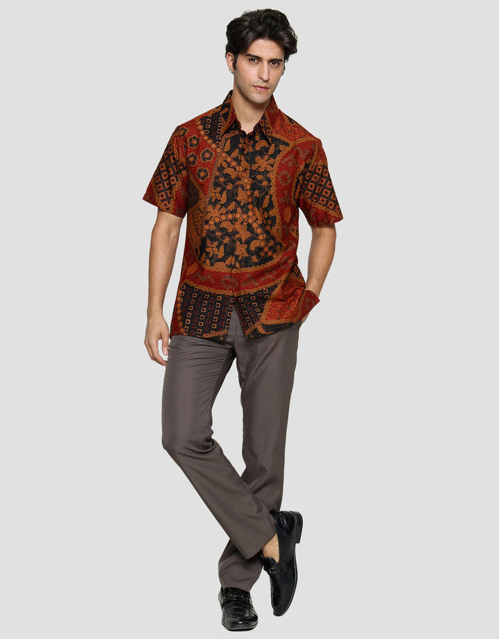 Arjuna Weda Hem Body Fit Batik Modern 30 Pria