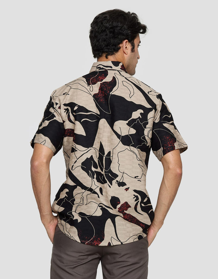 Adikusuma Hem Slim Fit Batik Pria Abstrak