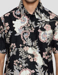 Adikusuma Print Dedaunan Hem Batik Body Fit Pria