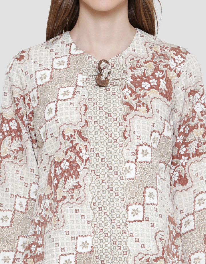 Arjuna Weda Lereng Kawung Women's Batik Blouse