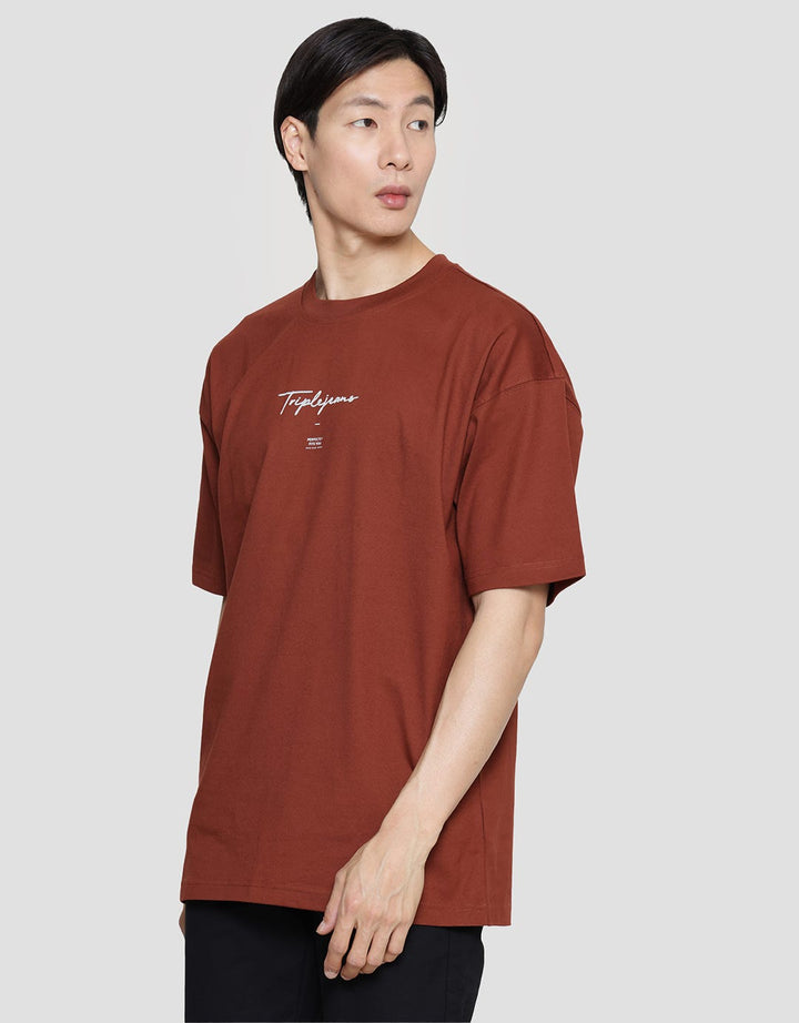 Triple Wording Print Brand Kaos Oversize Pria