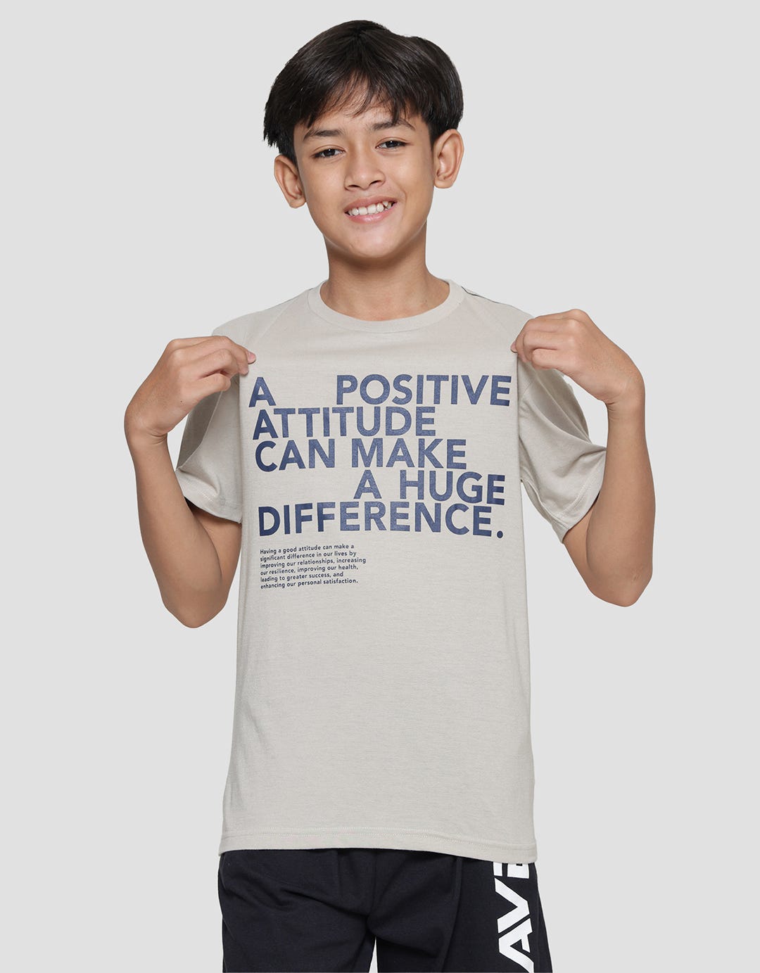 Nevada Print A Positive Attitude Kaos Lengan Pendek Anak Laki-Laki