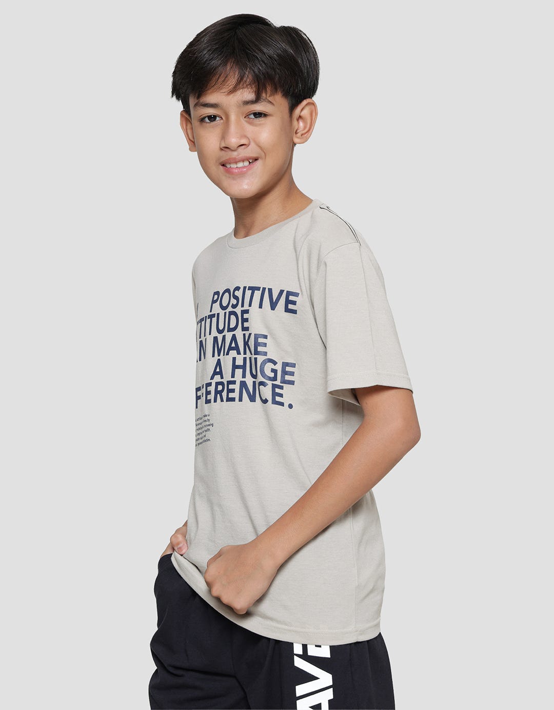 Nevada Print A Positive Attitude Kaos Lengan Pendek Anak Laki-Laki