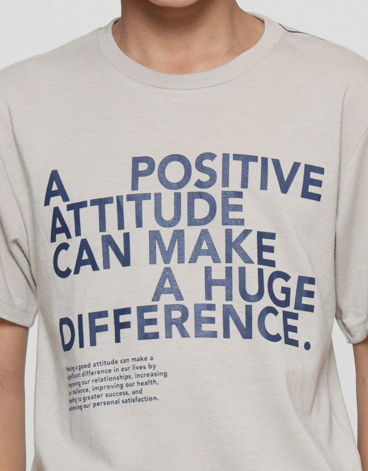 Nevada Print A Positive Attitude Kaos Lengan Pendek Anak Laki-Laki